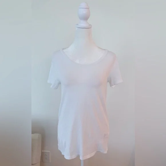 NWOT J.Crew Women’s Classic-Fit Crewneck Tissue T-Shirt | Small (US 2-4) - Picture 6 of 10